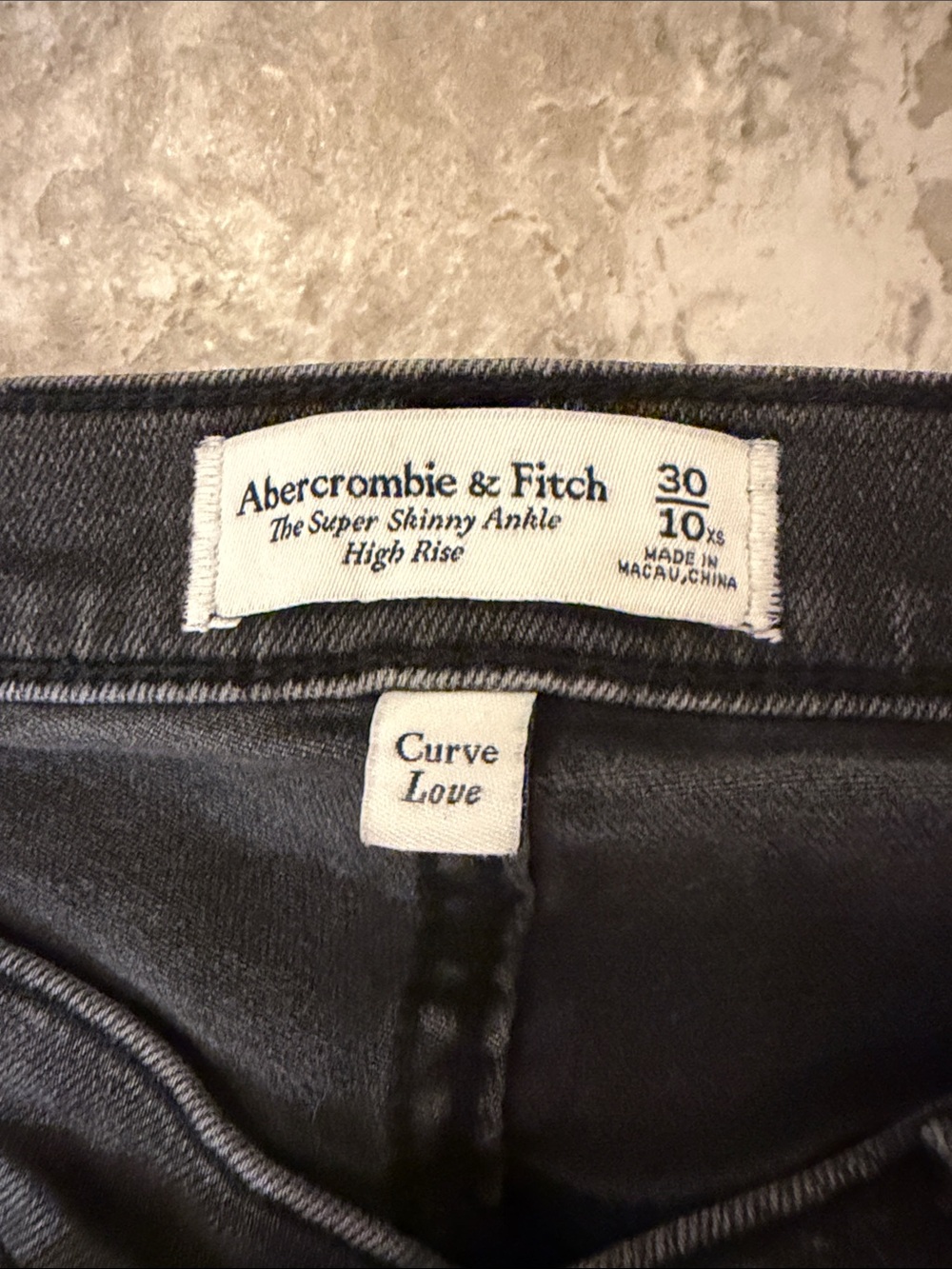 Abercrombie & Fitch Women's Charcoal Black Skinny Jeans - Picture 2 of 4